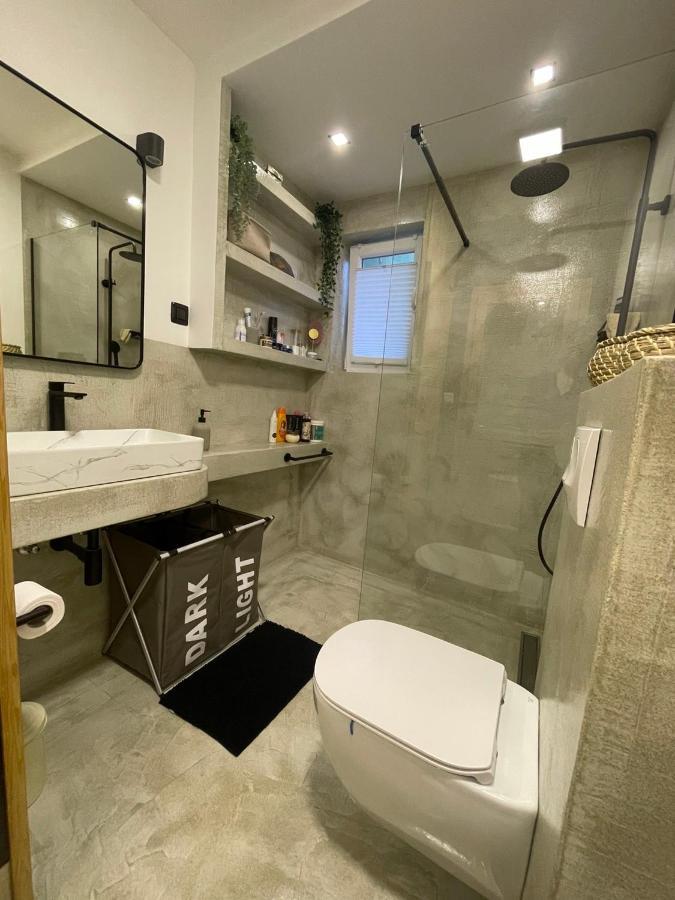 First Choice Apartment เนเรซีน ภายนอก รูปภาพ
