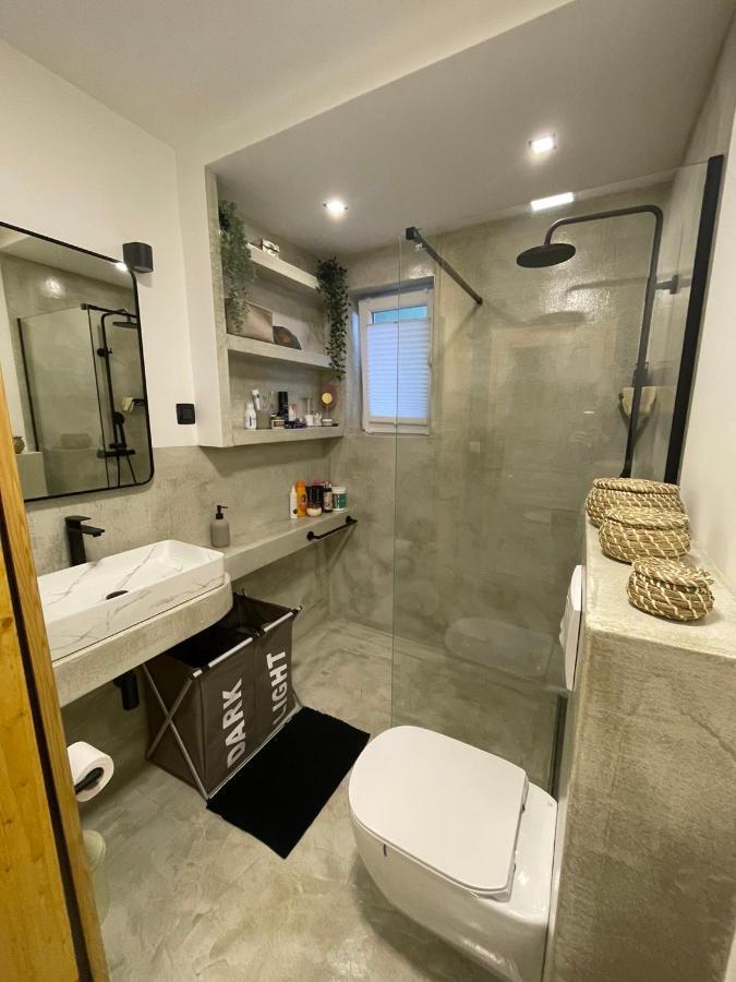 First Choice Apartment เนเรซีน ภายนอก รูปภาพ